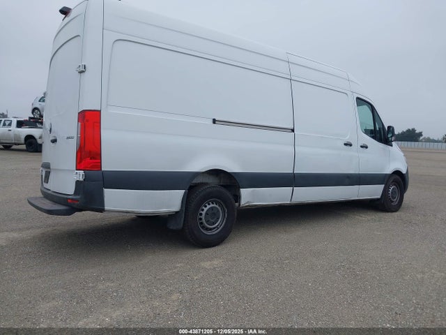 Продажа на аукционе авто 2023 Mercedes-benz Sprinter 2500 High Roof 4-cyl Diesel Ho, vin: W1Y4NCHYXPT140947, номер лота: 43871205