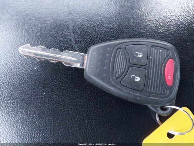 Продажа на аукционе авто 2011 Chrysler 200 Touring, vin: 1C3BC1FB0BN623983, номер лота: 43871228