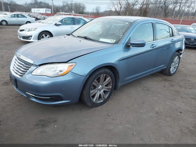 Продажа на аукционе авто 2011 Chrysler 200 Touring, vin: 1C3BC1FB0BN623983, номер лота: 43871228