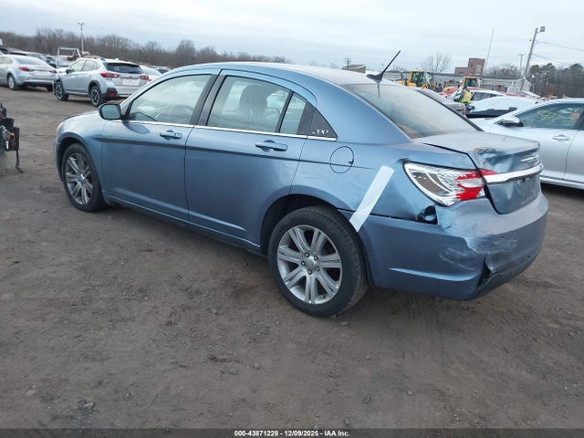 Продажа на аукционе авто 2011 Chrysler 200 Touring, vin: 1C3BC1FB0BN623983, номер лота: 43871228