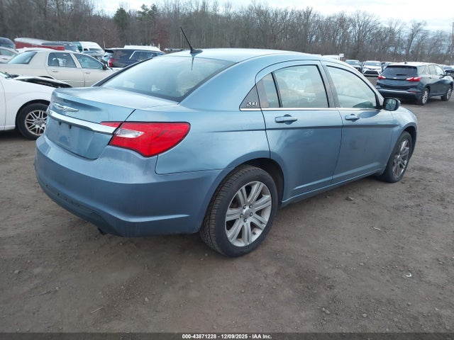 Продажа на аукционе авто 2011 Chrysler 200 Touring, vin: 1C3BC1FB0BN623983, номер лота: 43871228