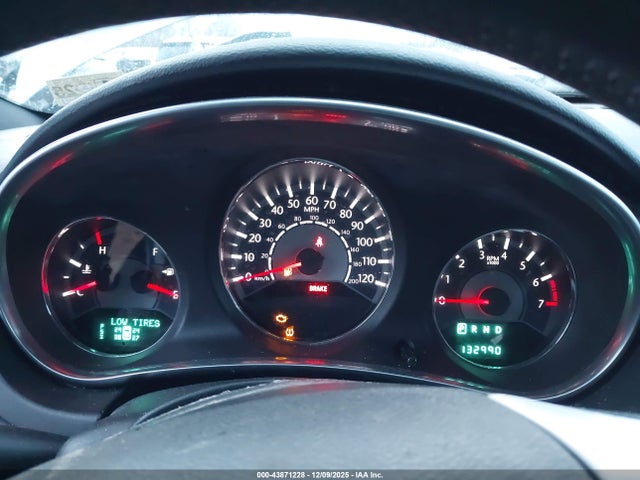 Продажа на аукционе авто 2011 Chrysler 200 Touring, vin: 1C3BC1FB0BN623983, номер лота: 43871228
