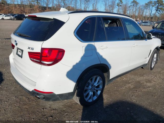 2016 BMW X5 5UXKR0C52G0P26537 Photo 3