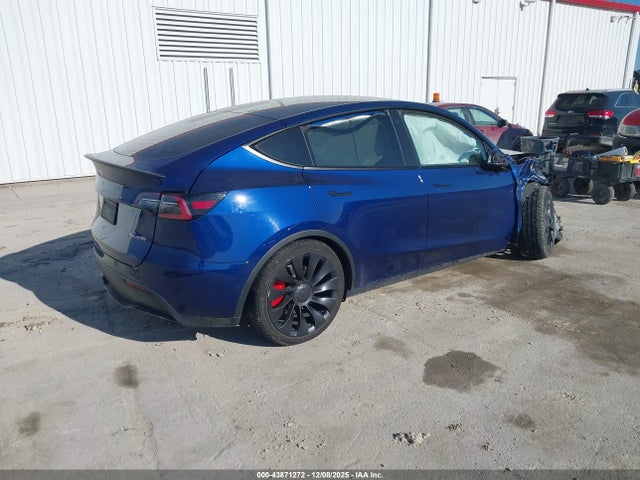 2020 TESLA MODEL Y 5YJYGDEF9LF025455 Photo 3