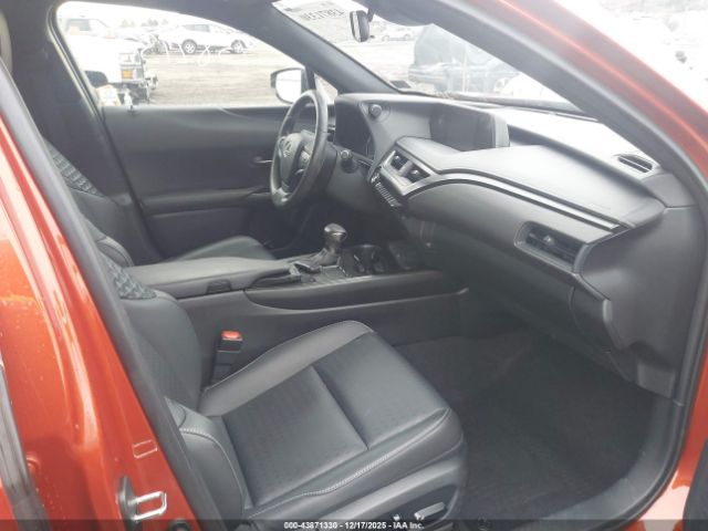 2021 LEXUS UX 200 JTHX3JBH9M2033926 Photo 4