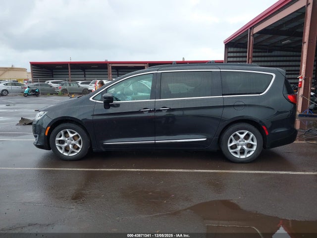 2C4RC1BG3HR518555 Chrysler Pacifica Touring-l
