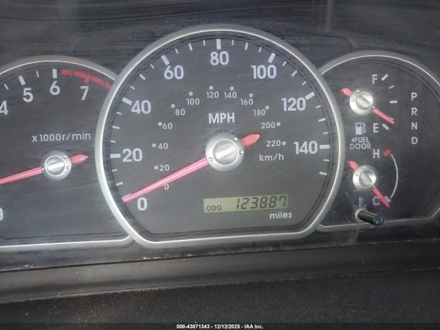 2004 MITSUBISHI ENDEAVOR 4A4MM41S74E033639 Photo 6