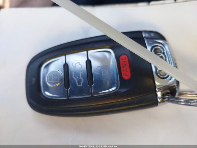 2012 AUDI Q5 WA1DKAFP0CA055076 Photo 10