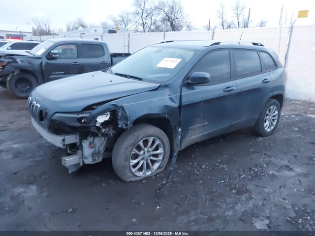 1C4PJLCB9LD541989 Jeep Cherokee Latitude Fwd