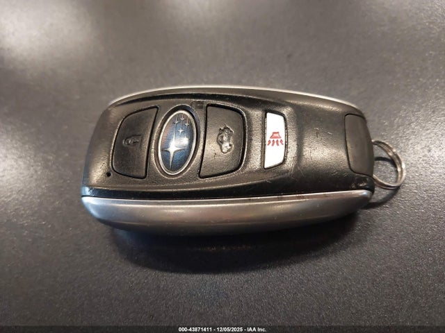 Subaru Outback 2.5i Limited 2015 4S4BSANC2F3305093 Image 11