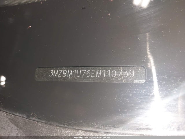 3MZBM1U76EM110739 Mazda pe
