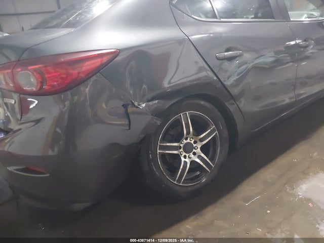 3MZBM1U76EM110739 Mazda pe