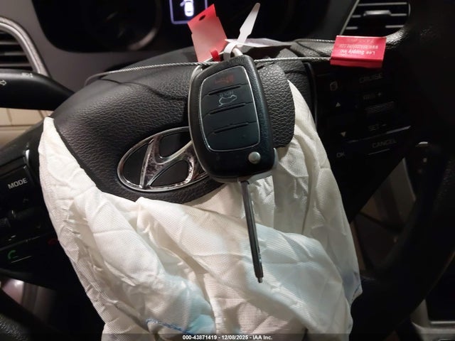 5NPE24AA0FH163113 Hyundai SONATA ECO