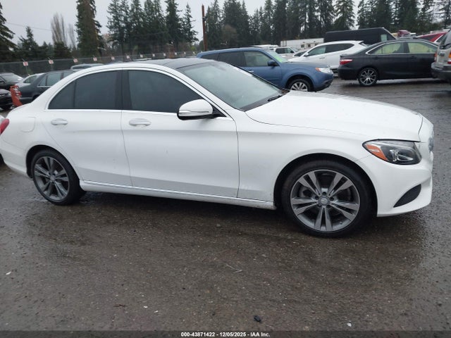 55SWF4KB6FU023015 Mercedes-Benz C-Class