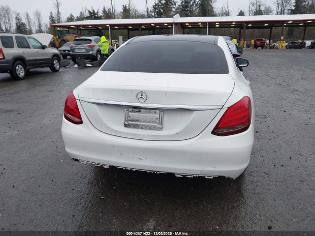 55SWF4KB6FU023015 Mercedes-Benz C-Class