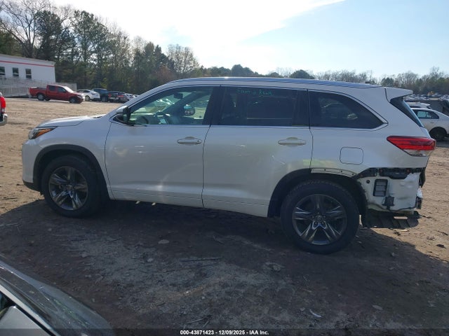 Toyota Highlander Limited Platinum 2018 5TDDZRFH1JS493517 Image 14