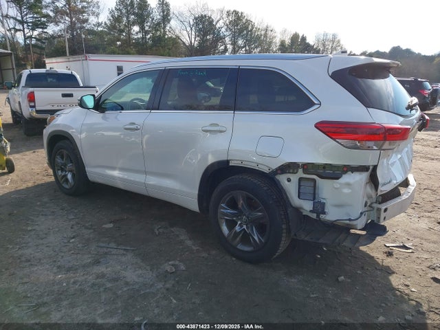 Toyota Highlander Limited Platinum 2018 5TDDZRFH1JS493517 Image 3