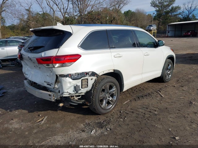 Toyota Highlander Limited Platinum 2018 5TDDZRFH1JS493517 Image 4