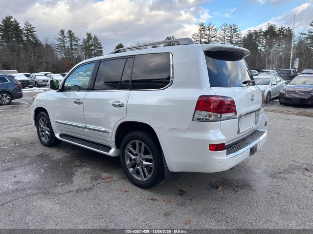 2013 LEXUS LX 570 JTJHY7AXXD4129441 Photo 2