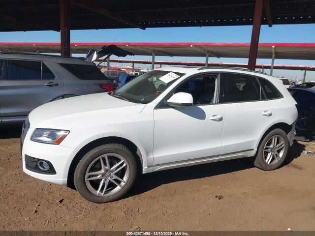 WA1LFAFP1EA119578 Audi Q5 2.0t Premium