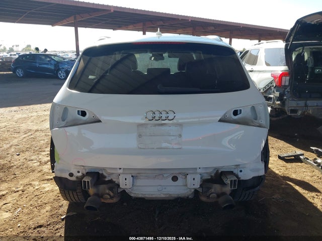 WA1LFAFP1EA119578 Audi Q5 2.0t Premium