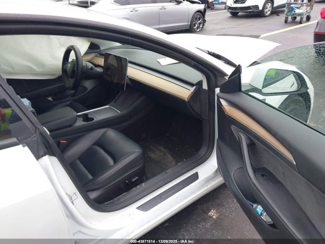 2023 TESLA MODEL 3 5YJ3E1EA4PF408065 Photo 4
