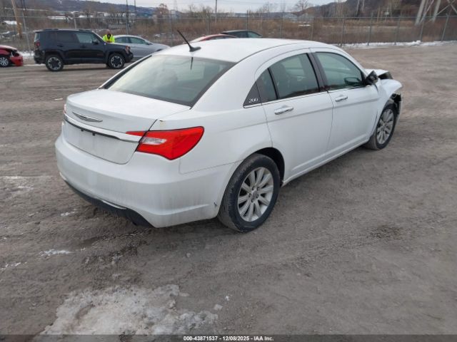 2014 CHRYSLER 200 1C3CCBCG2EN192724 Photo 3