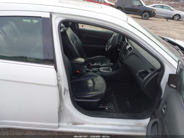 2014 CHRYSLER 200 1C3CCBCG2EN192724 Photo 4