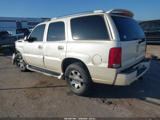 2004 CADILLAC ESCALADE 1GYEC63T44R320990 Photo 2