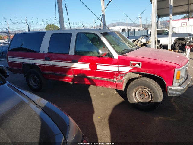 1998 Gmc Suburban 2500 Sl მანქანა იყიდება აუქციონზე, vin: 1GKGC26R7WJ725044, აუქციონის ნომერი: 43871618
