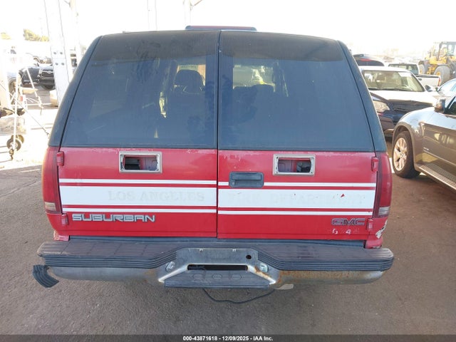 1998 Gmc Suburban 2500 Sl მანქანა იყიდება აუქციონზე, vin: 1GKGC26R7WJ725044, აუქციონის ნომერი: 43871618
