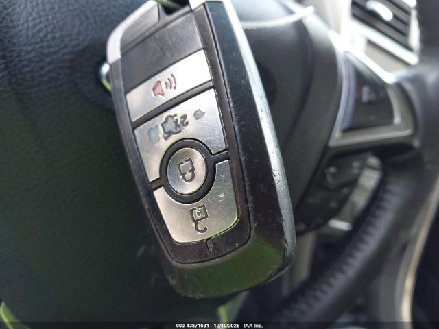 3FA6P0H7XHR227124 Ford FUSION SE