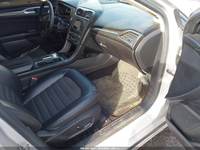 3FA6P0H7XHR227124 Ford FUSION SE
