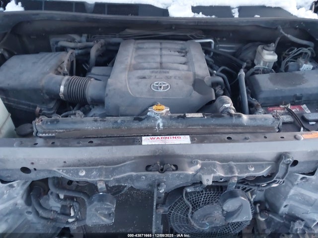 2011 TOYOTA SEQUOIA 5TDDY5G13BS044838 Photo 9