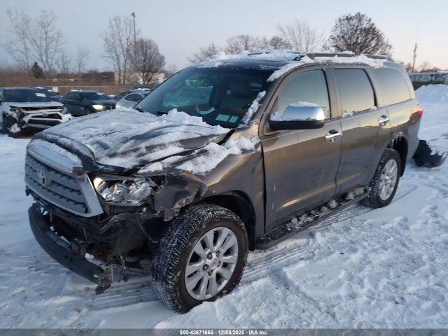 2011 TOYOTA SEQUOIA 5TDDY5G13BS044838 Photo 1