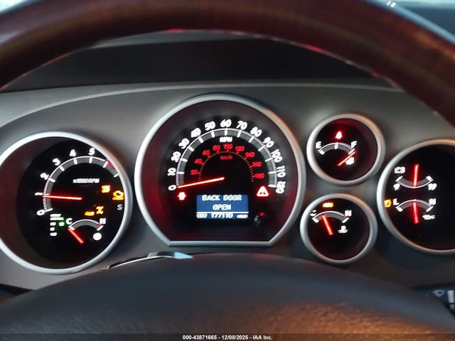 2011 TOYOTA SEQUOIA 5TDDY5G13BS044838 Photo 6