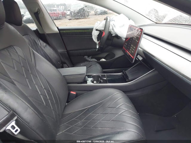 2020 TESLA MODEL 3 5YJ3E1EBXLF794915 Photo 4