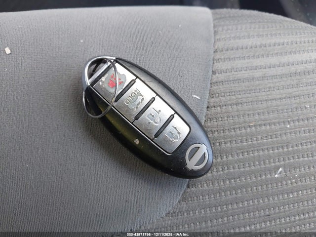 2010 Nissan Sentra 2.0sr მანქანა იყიდება აუქციონზე, vin: 3N1AB6AP5AL680417, აუქციონის ნომერი: 43871796