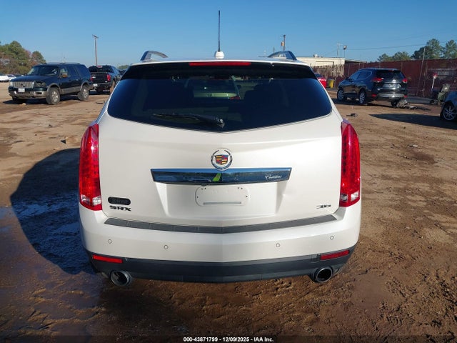 Cadillac Srx Performance Collection 2015 3GYFNCE31FS615653 Image 16