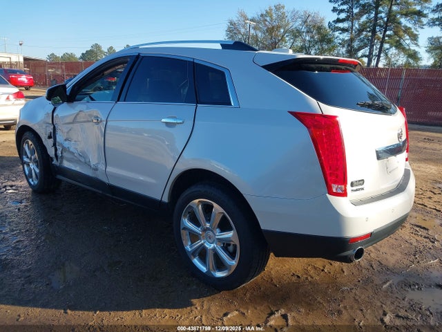 2015 CADILLAC SRX 3GYFNCE31FS615653 Photo 2