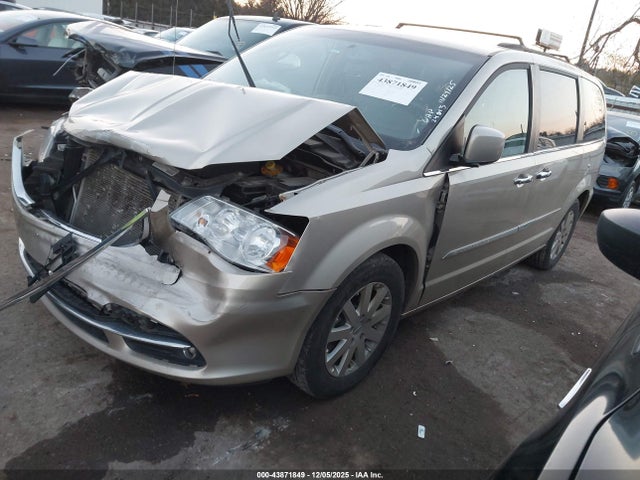 2015 CHRYSLER TOWN & COUNTRY 2C4RC1BG9FR698055 Photo 1