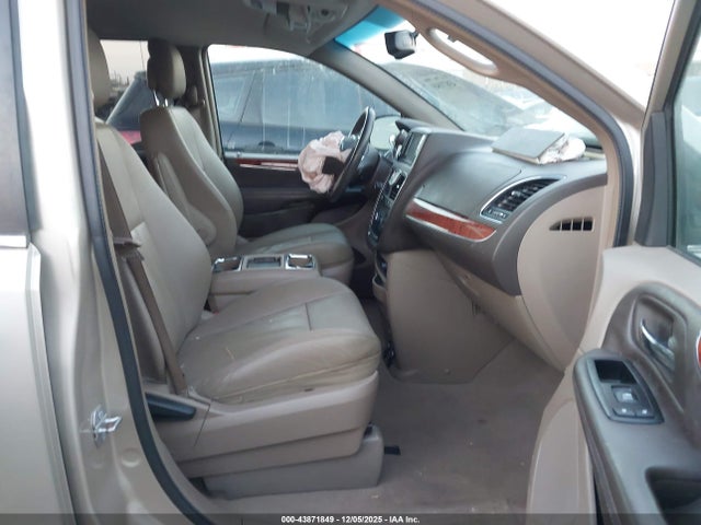2015 CHRYSLER TOWN & COUNTRY 2C4RC1BG9FR698055 Photo 4
