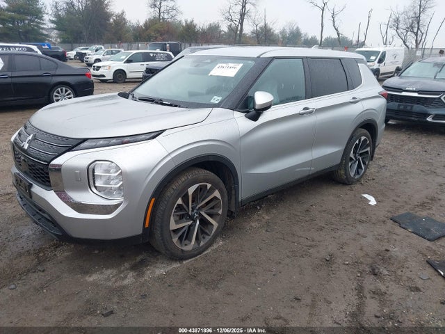 2022 MITSUBISHI OUTLANDER JA4J4TA81NZ018731 Photo 1