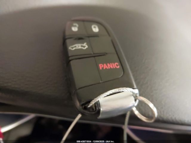 2015 CHRYSLER 200 1C3CCCAB7FN737959 Photo 10