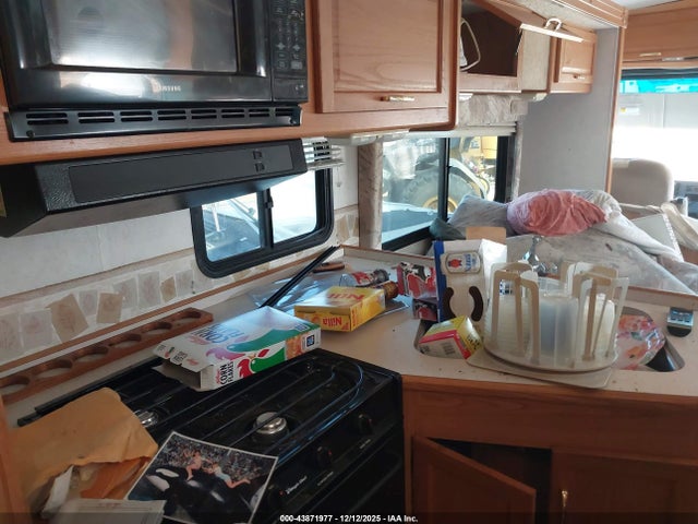 Продажа на аукционе авто 2001 Workhorse Custom Chassis Motorhome Chassis P3500, vin: 5B4LP37J1Y3324051, номер лота: 43871977