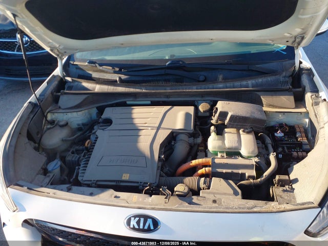43871983 :رقم المزاد ، KNDCE3LC3H5089566 vin ، 2017 Kia Niro Touring مزاد بيع