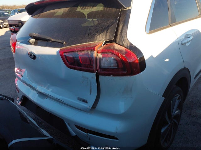 43871983 :رقم المزاد ، KNDCE3LC3H5089566 vin ، 2017 Kia Niro Touring مزاد بيع