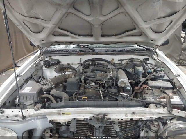 2001 TOYOTA TACOMA 5TENL42N51Z808326 Photo 9
