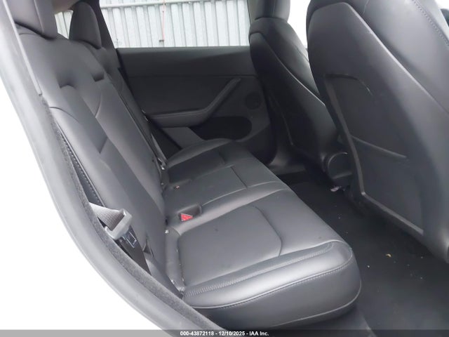 2023 TESLA MODEL Y 7SAYGDEE6PA124988 Photo 7