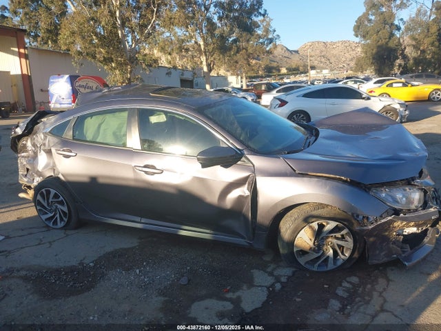 Honda CIVIC EX 2018 19XFC2F73JE009415 Image 13